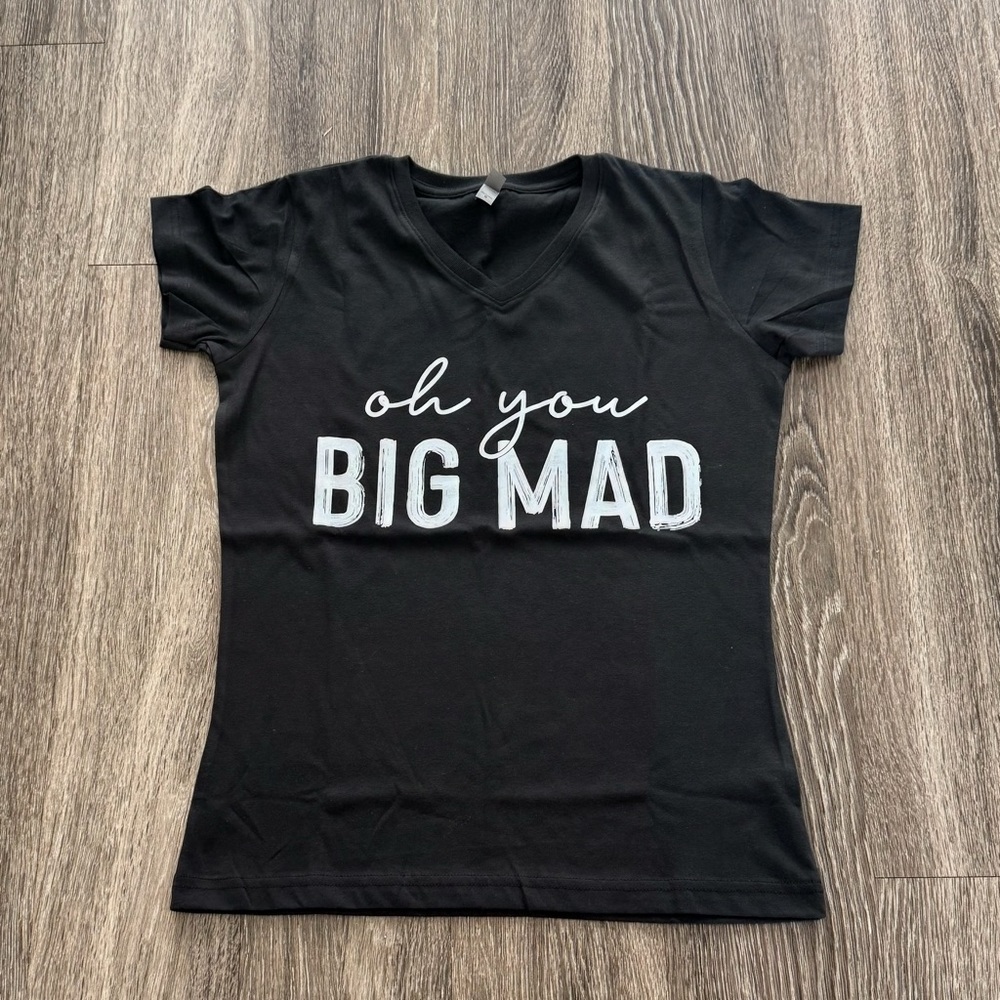 Black Graphic Tee - Short Sleeve